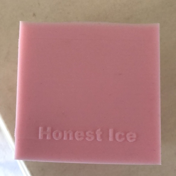 New Honest Ice Maelstrom shot silicone ice cube mold / tray - Picture 1 of 11